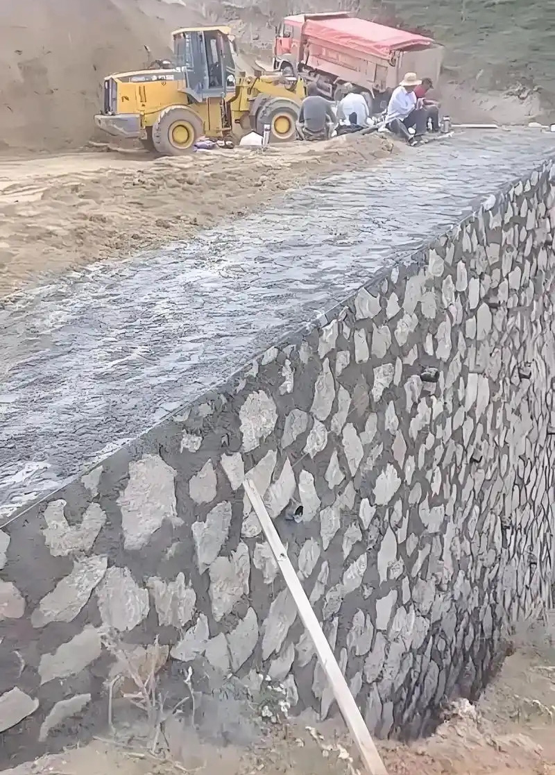 张家口边坡加固
